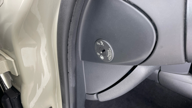 MINI Hatchback 1.5 Cooper II 3dr Petrol Hatchback